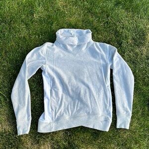 Lululemon Rest Day Pullover Grey Size 8